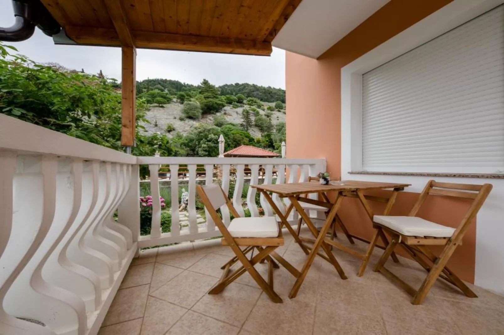 Studio Apartment with Terrace 4-Terrasbalkon