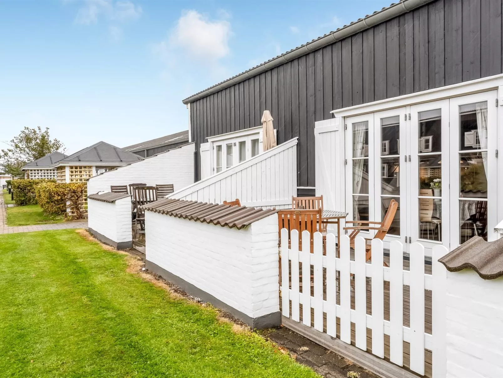 "Benthe" - 100m to the fjord-Buiten