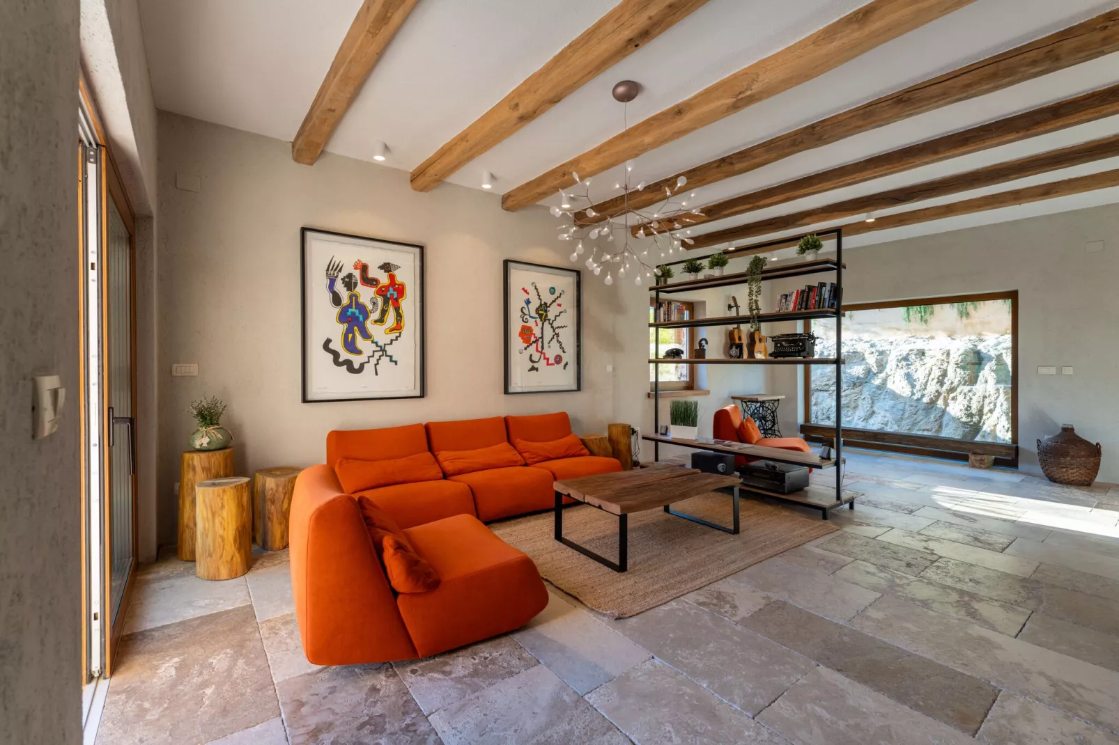 Authentic Villa Fisola-Woonkamer