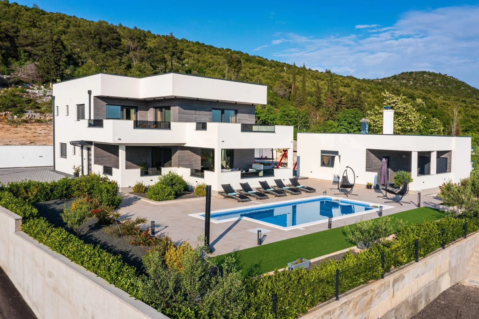 Luxury Villa Burra-Buitenkant zomer