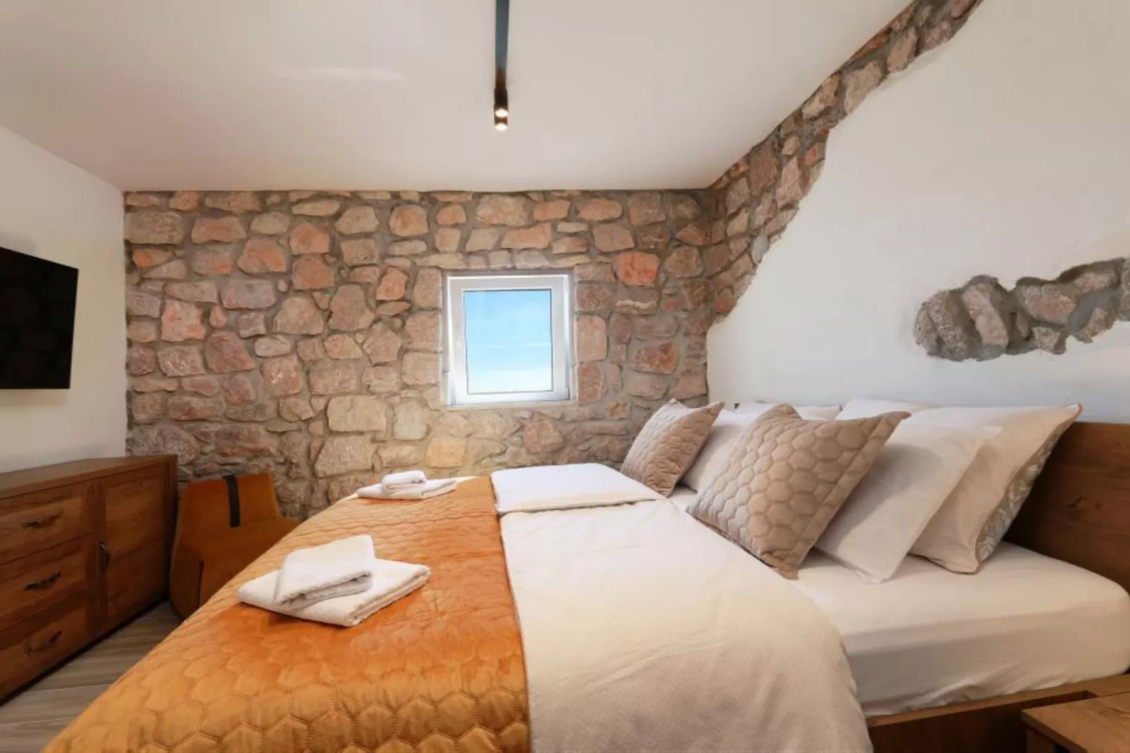 Ana’s Stone House Jurčić Kalić with the Pool-Slaapkamer