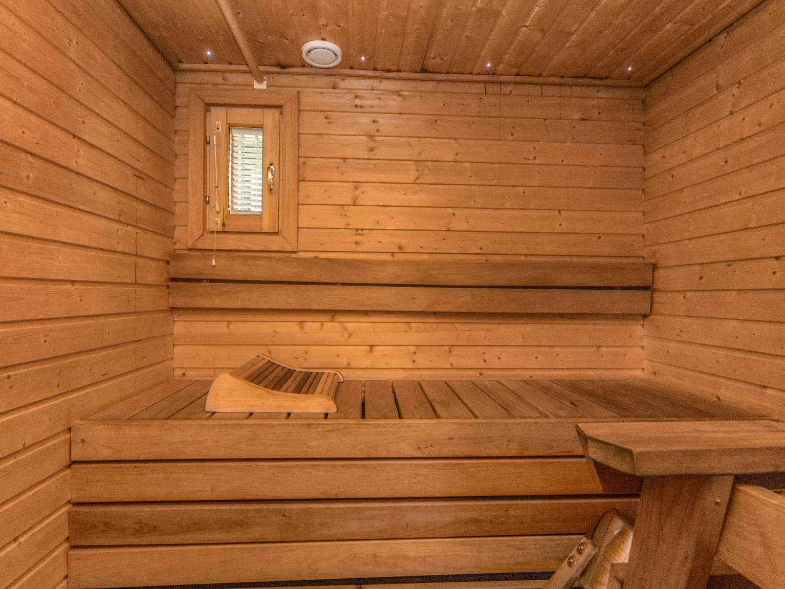 Kultapiisku 2-Binnen