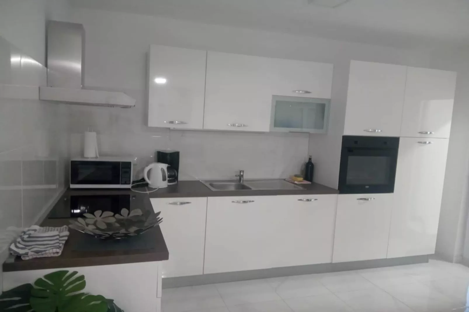 Charming Villa Nina with Pool - Four Bedroom Villa With Terrace and Swimming pool-Keuken