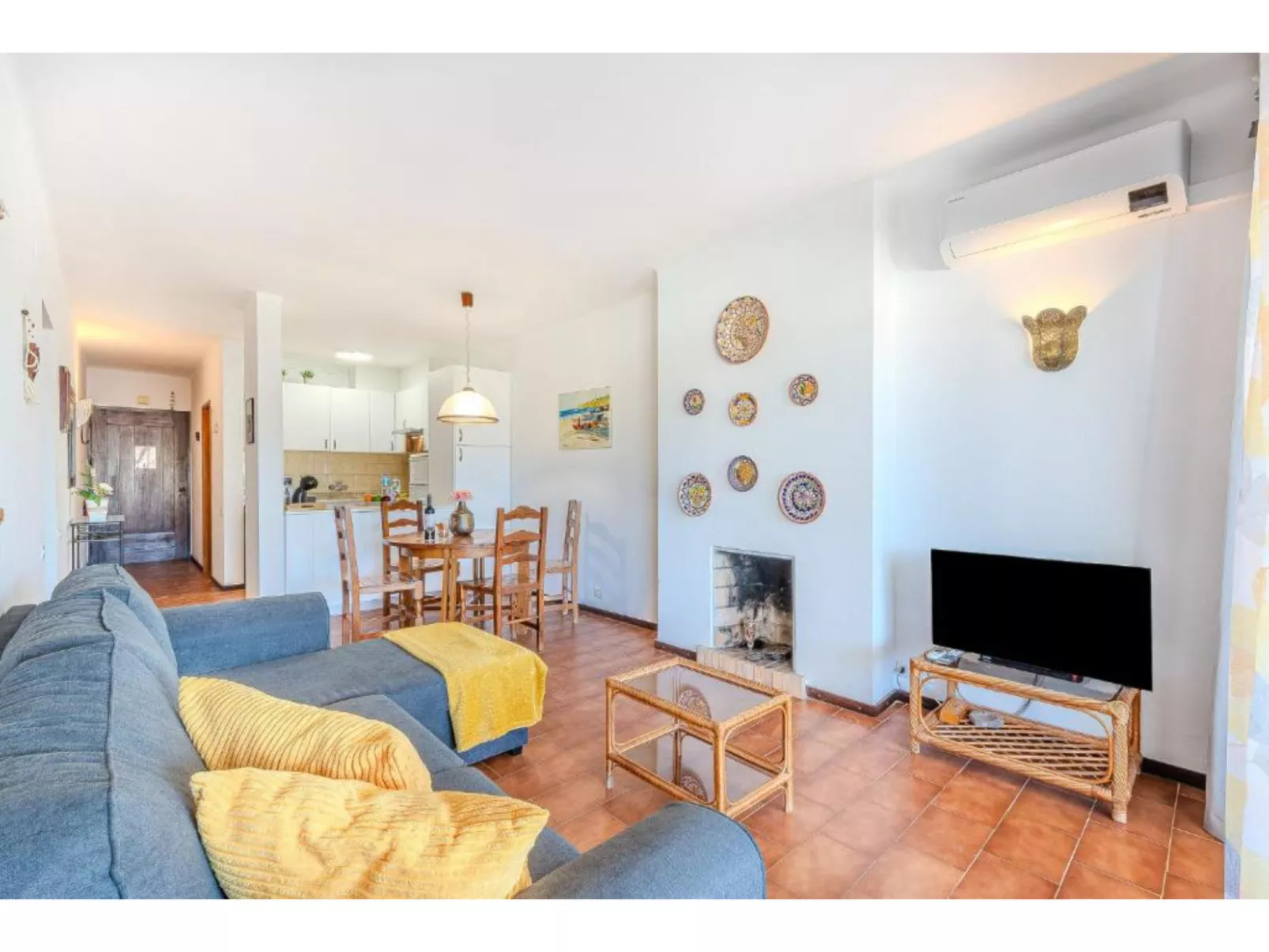 Ivone - Sunny Way-Binnen