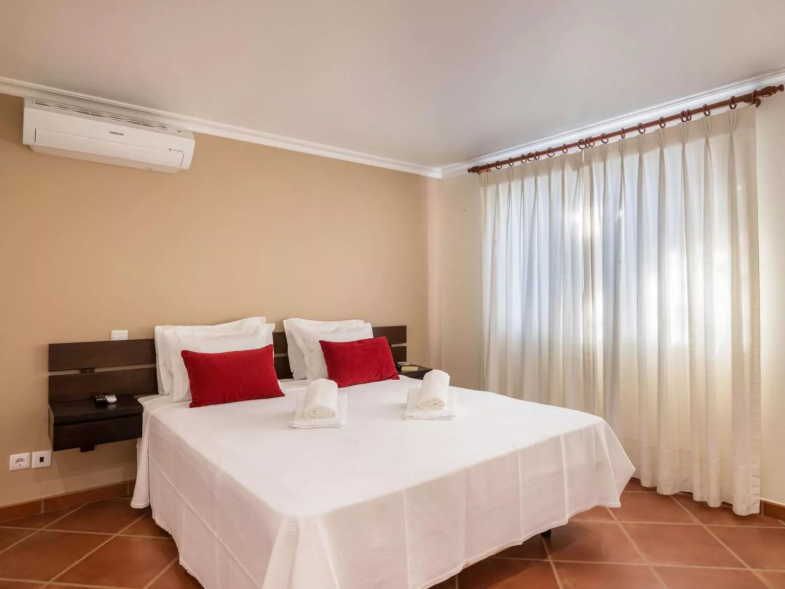 Malick - Sunny Way-Binnen