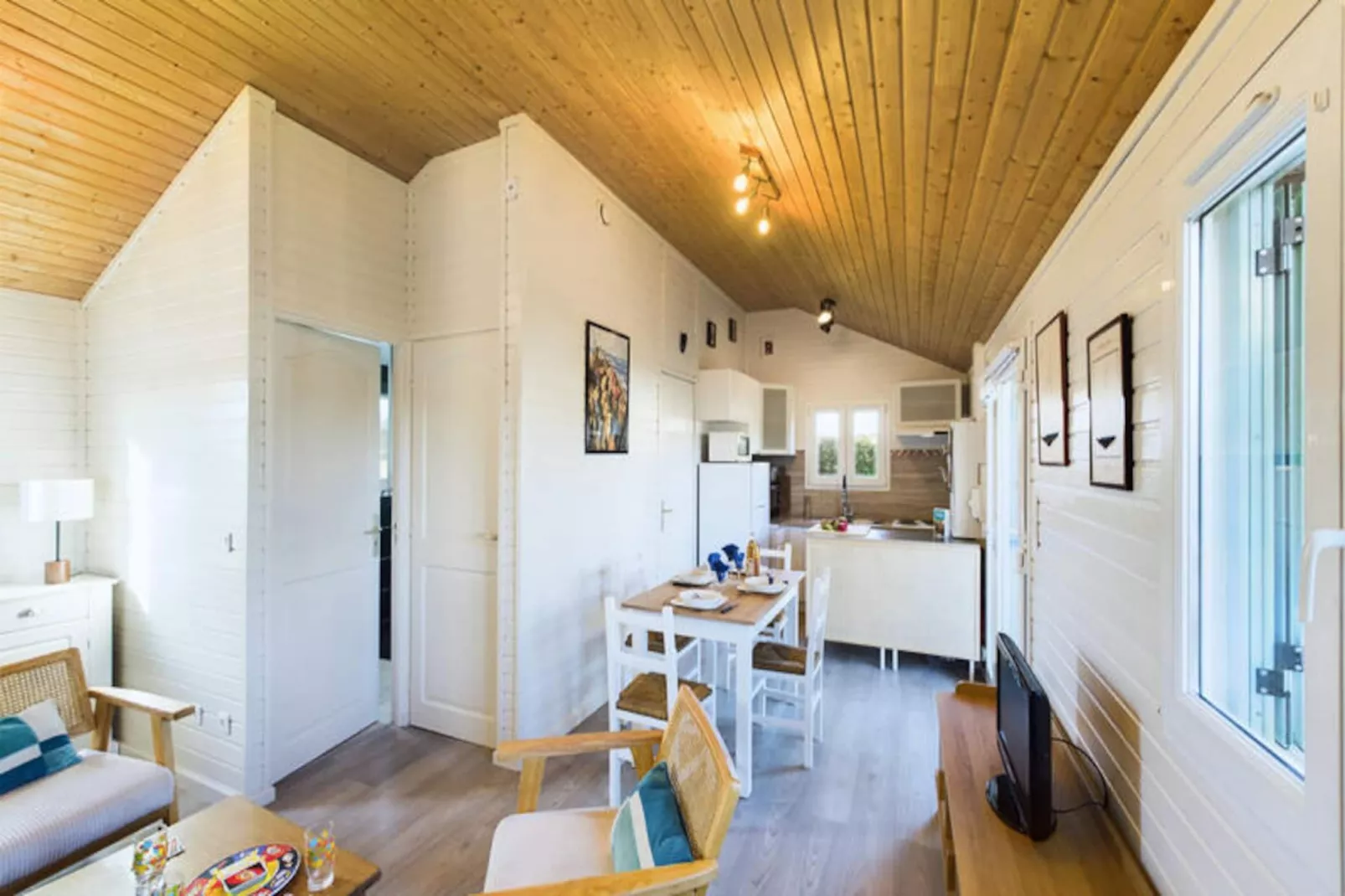 Mobil Home - Bungalow - Cottage à Pont l'Abbé-Niet-getagd