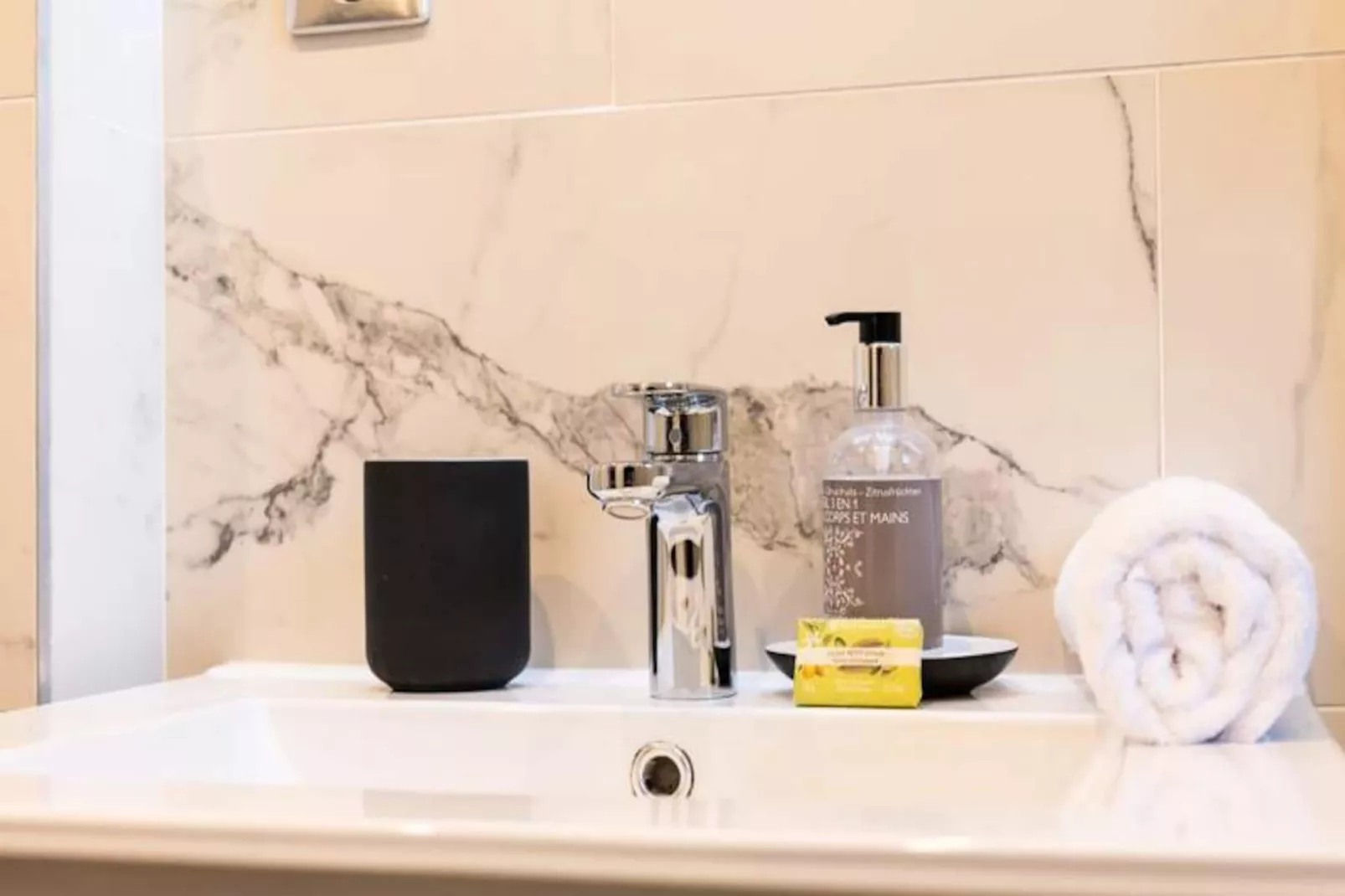 Résidence Rare ! Studio Avec Terrasse à 5 Min à Pied Du Palais-Niet-getagd