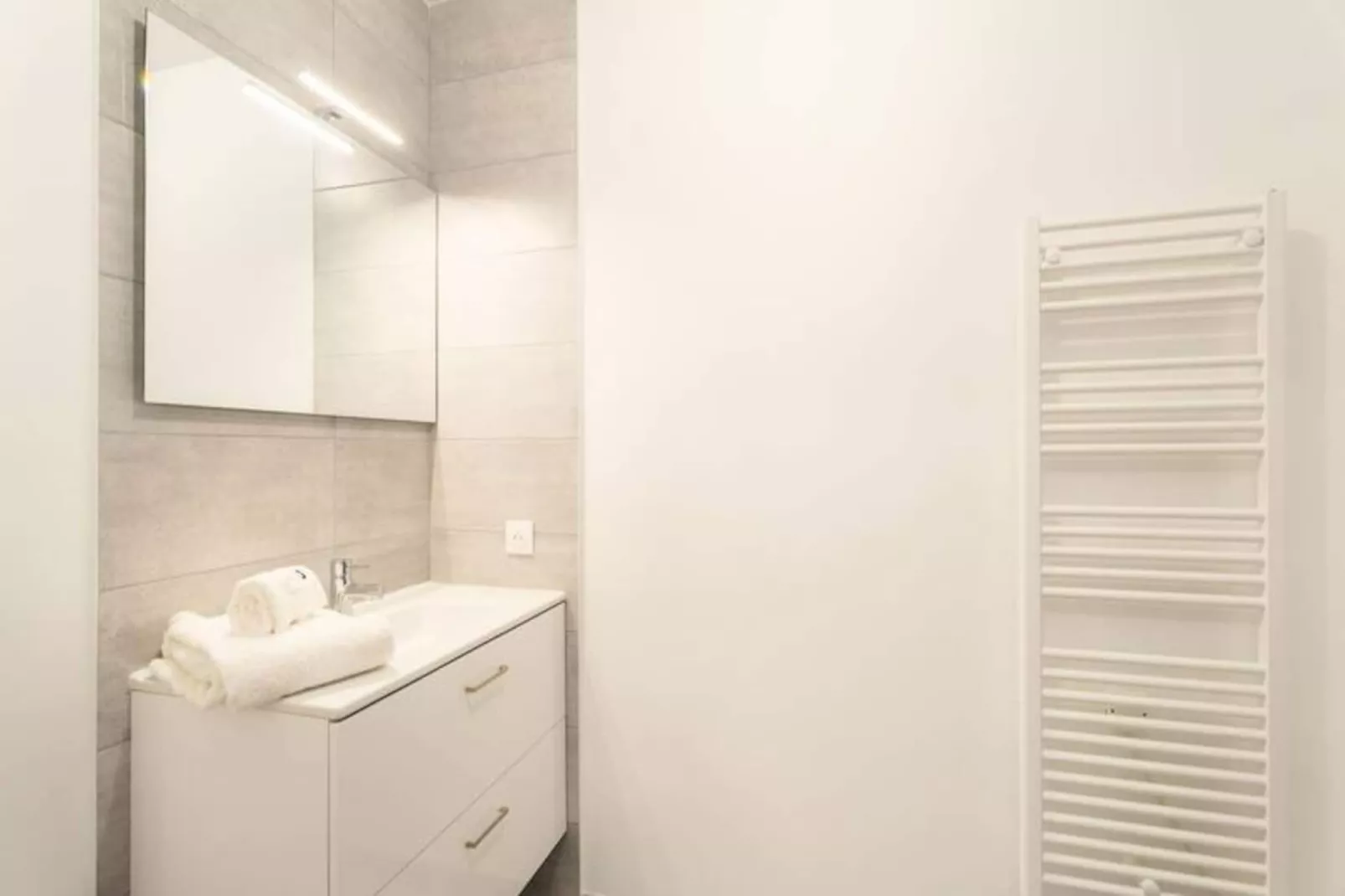 Résidence Passage Cesarine-Niet-getagd