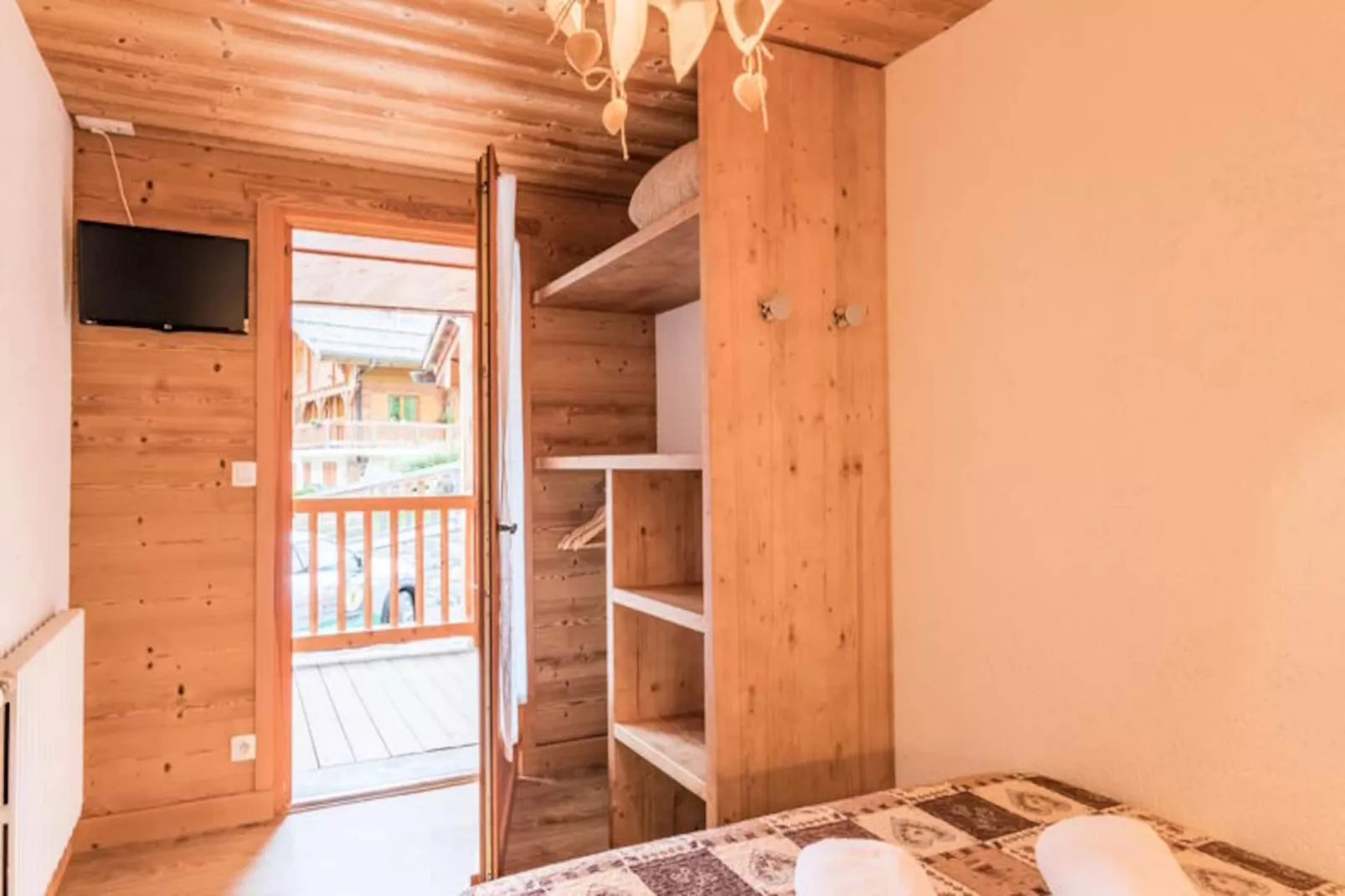 Résidence Solaret - Violettes-Niet-getagd