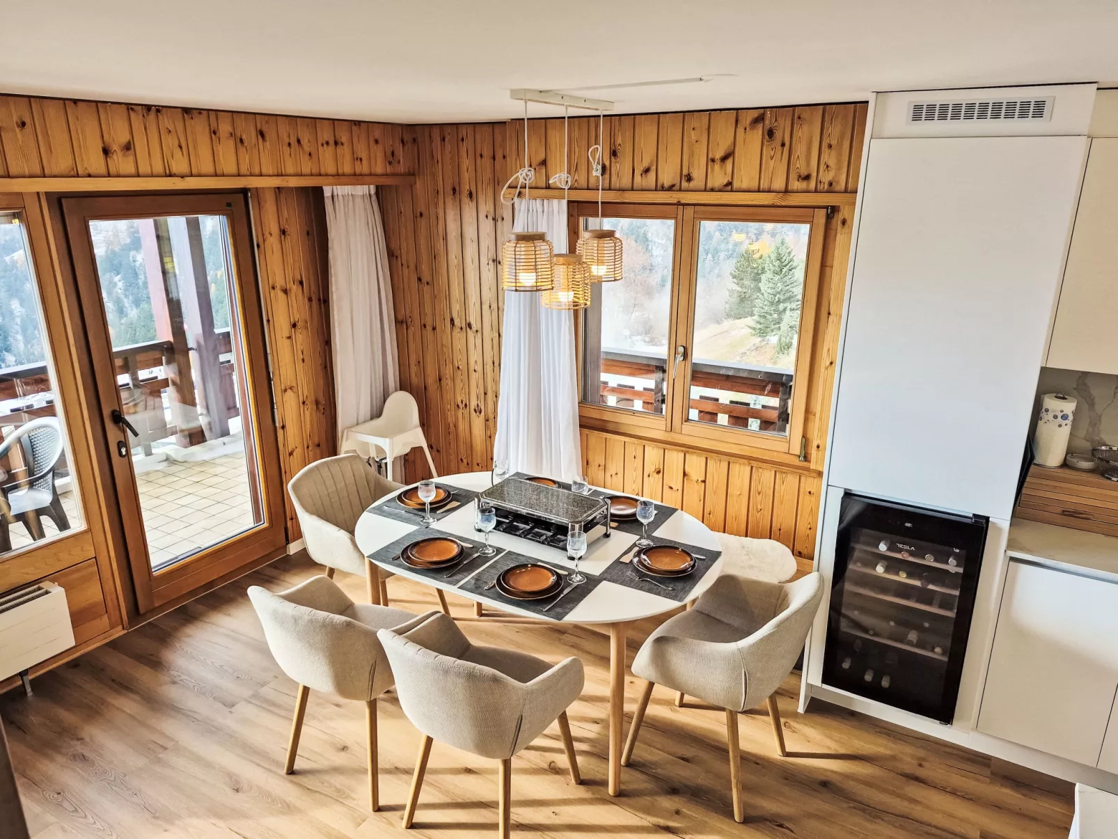 Les Thermalies 202-Binnen