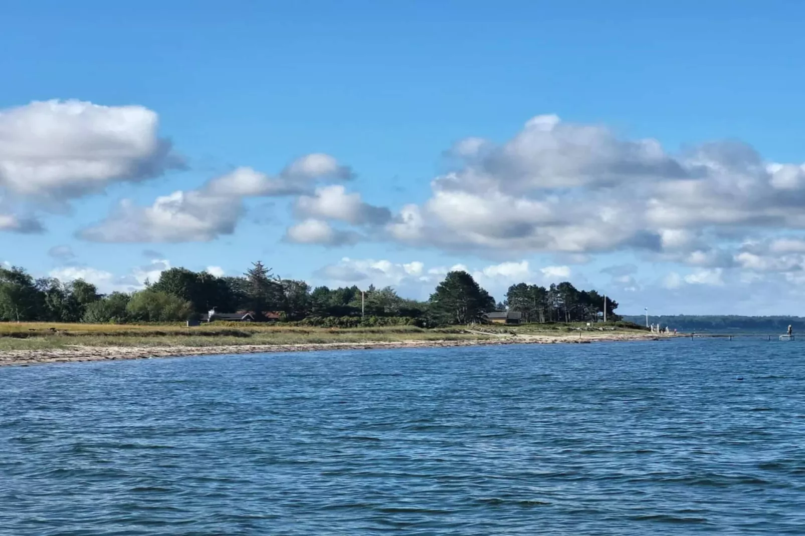 Luxe zwembadvilla bij zee -- By Traum Ferienwohnungen-Waterzicht