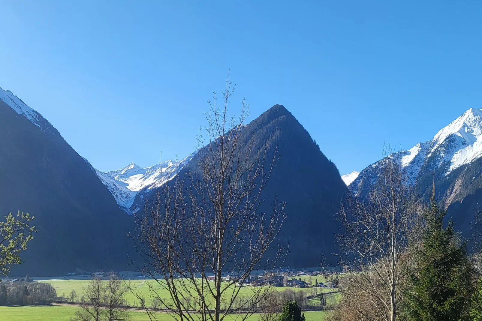 Penthouse Tauernfenster-Gebied winter 1km