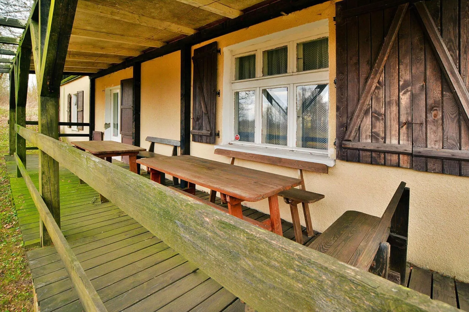 Żółty Dom Grąbczyn-Terrasbalkon