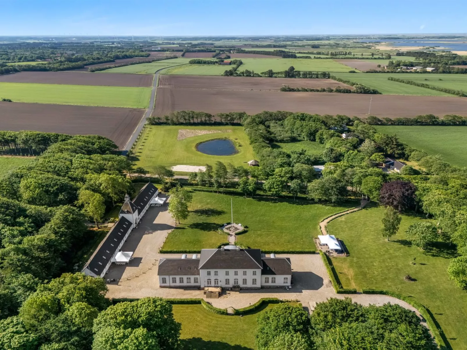 "Edine" - 4.5km from the sea-Buiten