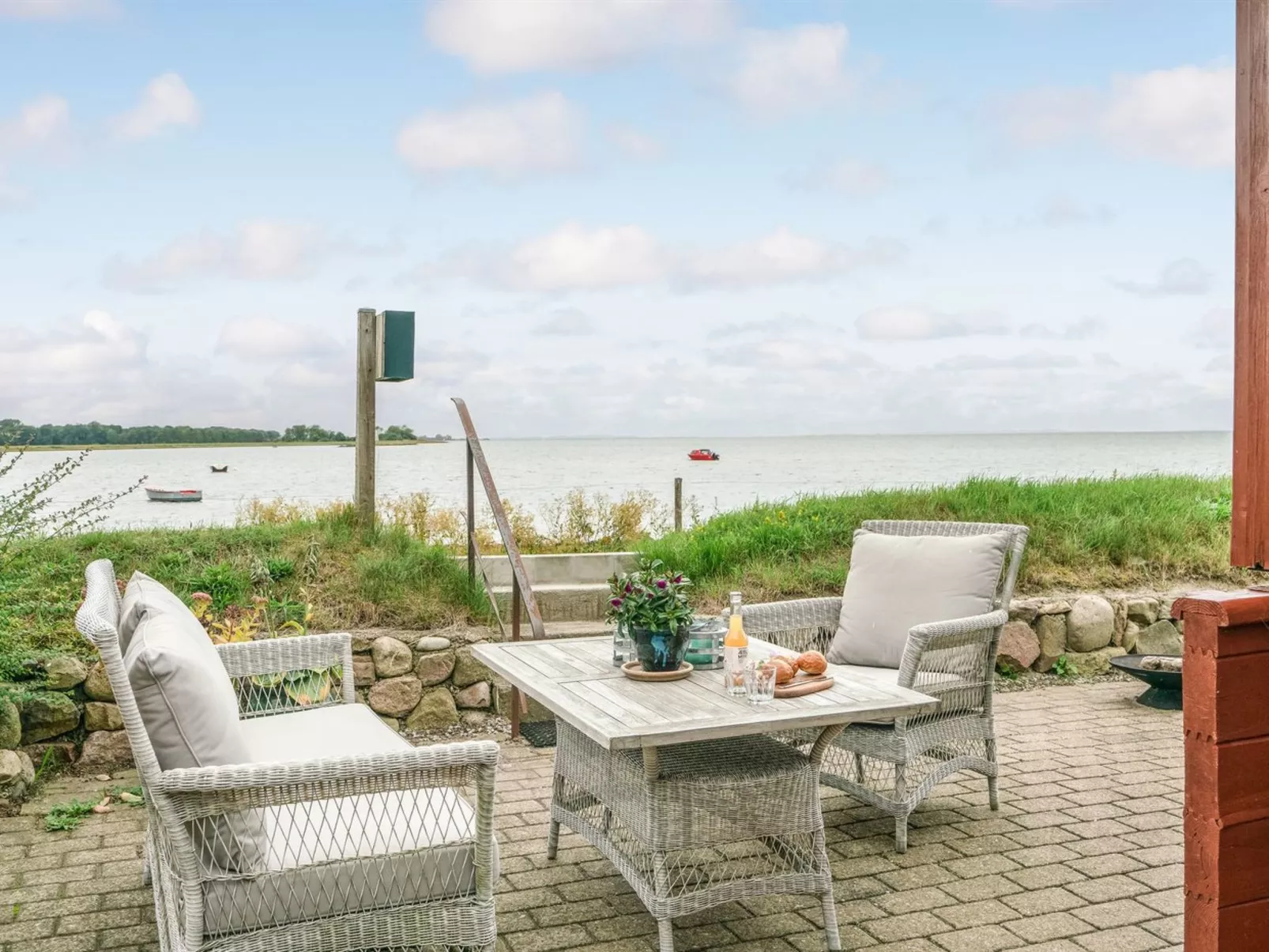 "Topi" - 15m from the sea-Buiten