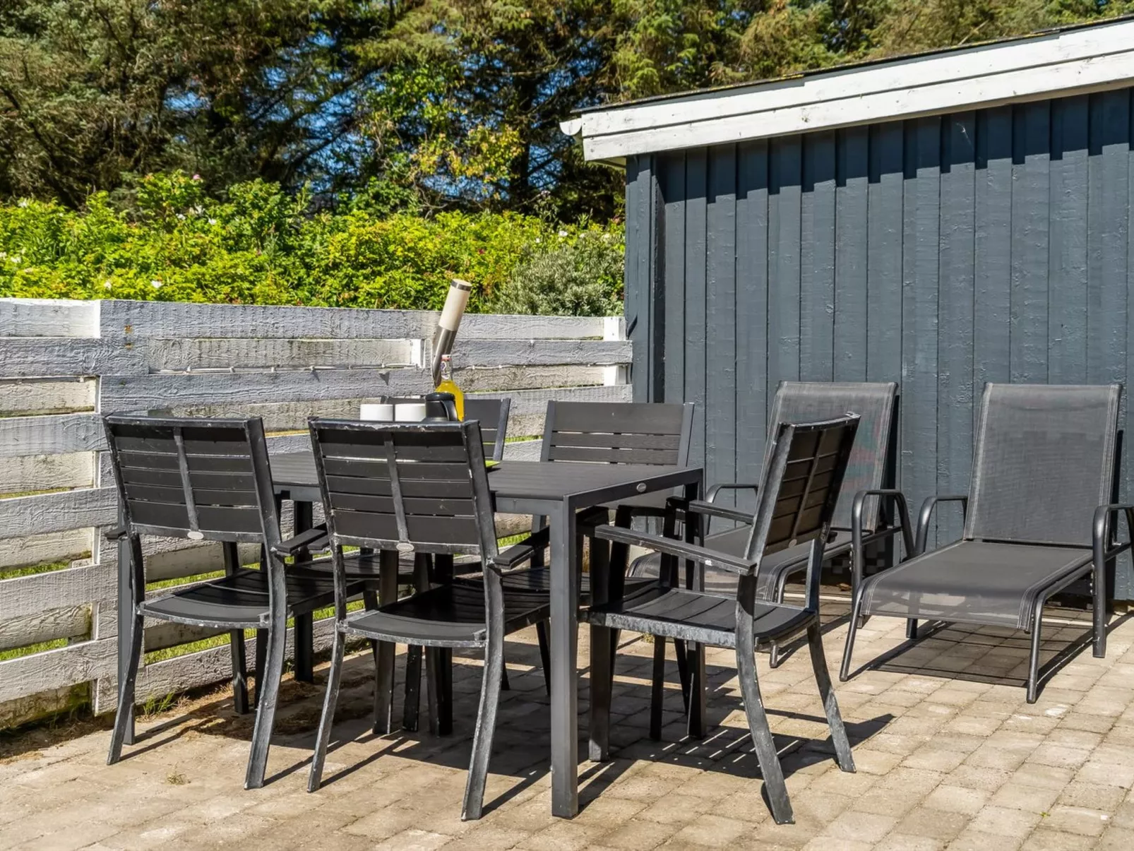 "Vilhelmiina" - 350m from the sea-Buiten