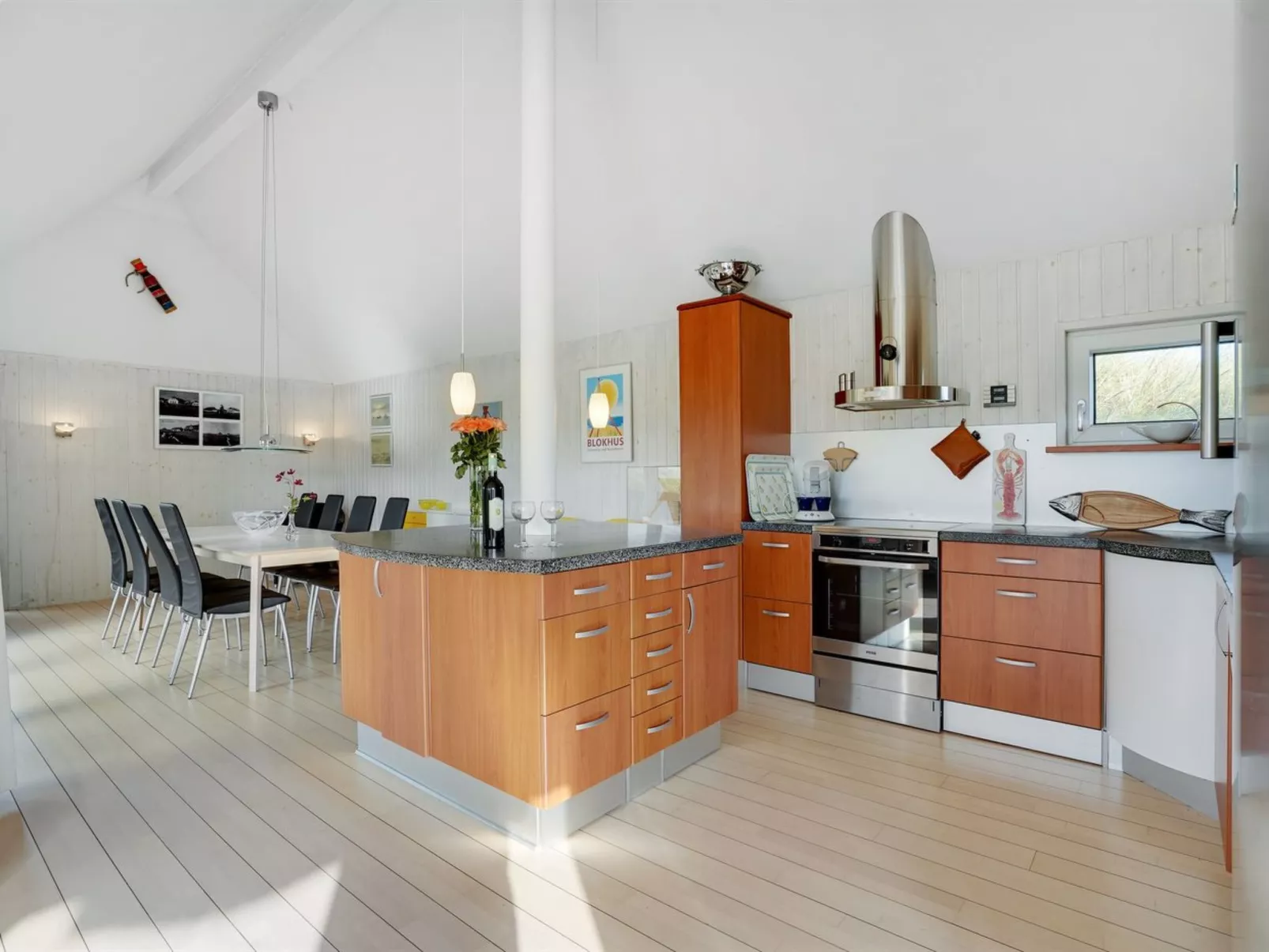 "Henric" - 100m from the sea-Binnen