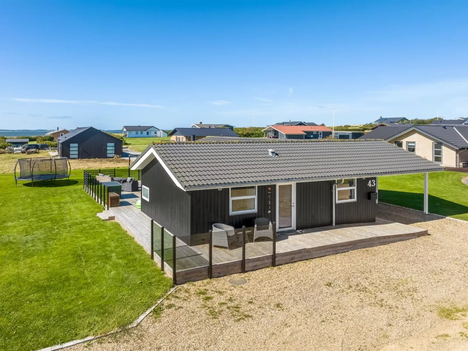 "Ginia" - 150m to the fjord-Buiten