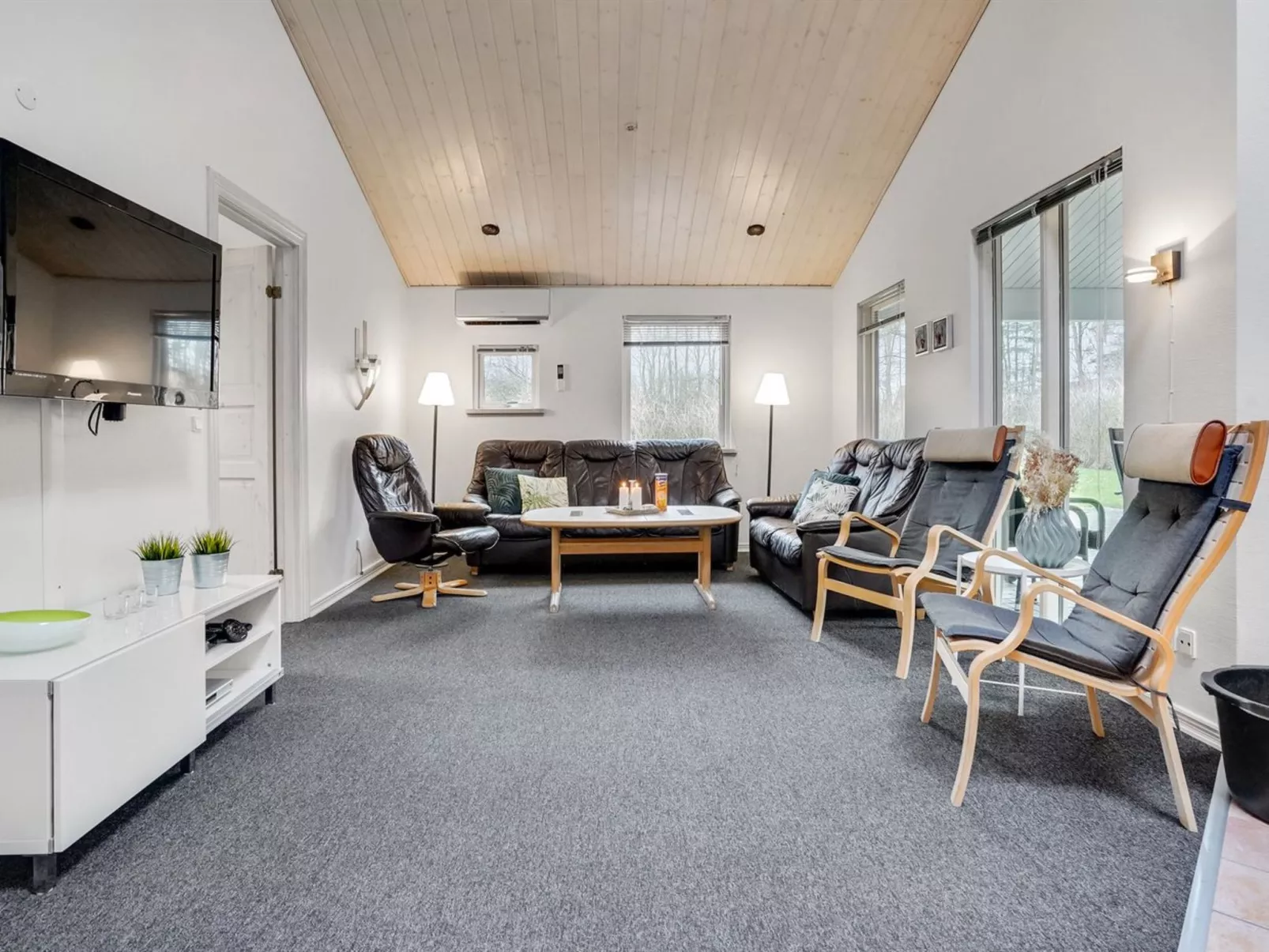 "Anica" - 29km from the sea-Binnen