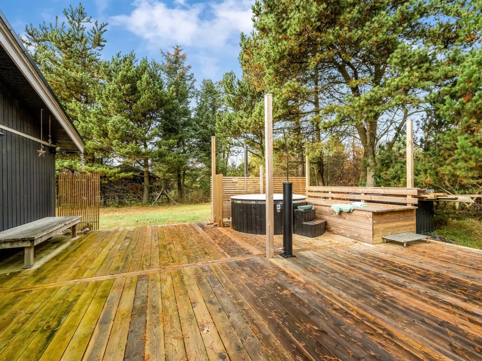 "Toimi" - 500m to the fjord-Buiten