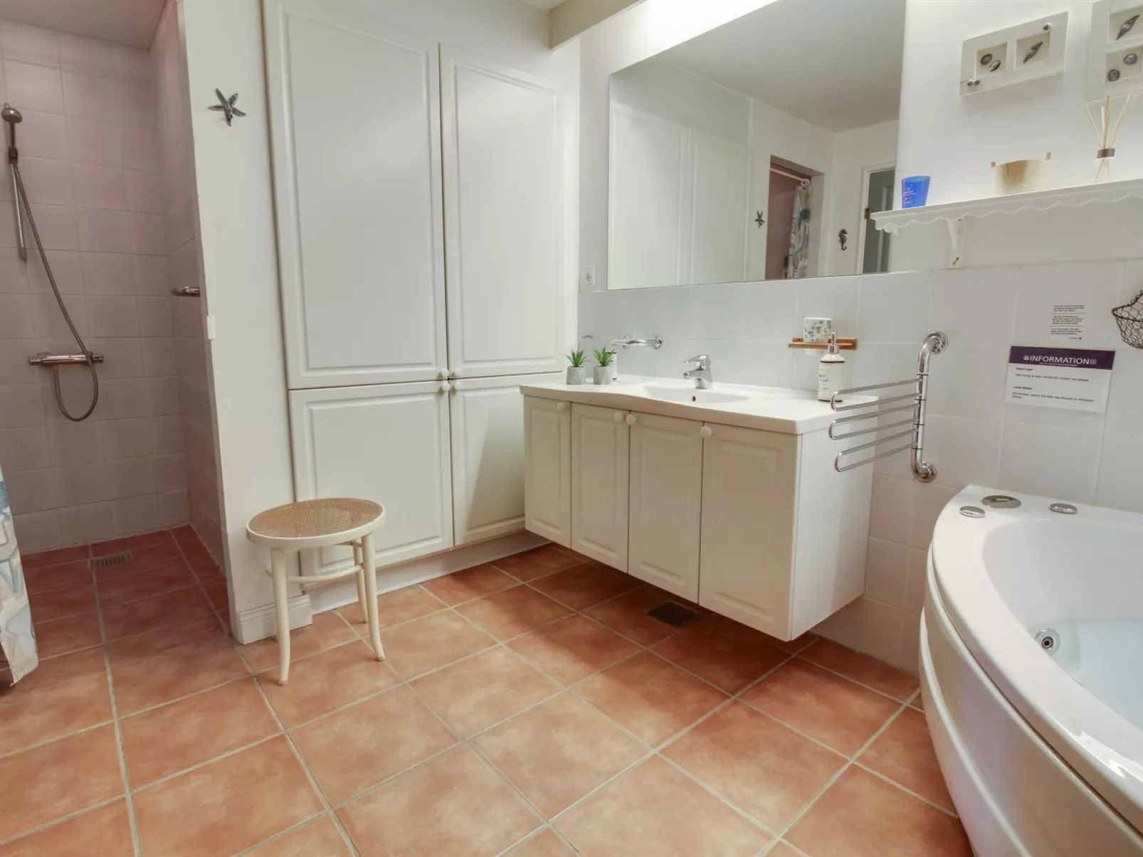 "Eleonore" - 100m from the sea-Binnen