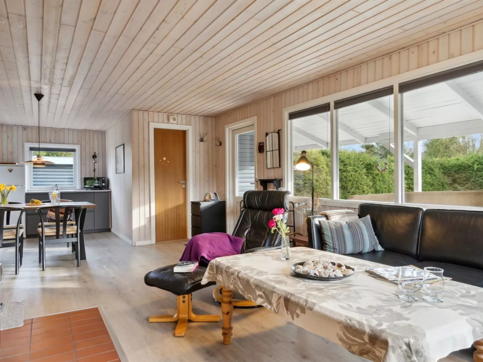 "Sissa" - 1.5km from the sea-Binnen