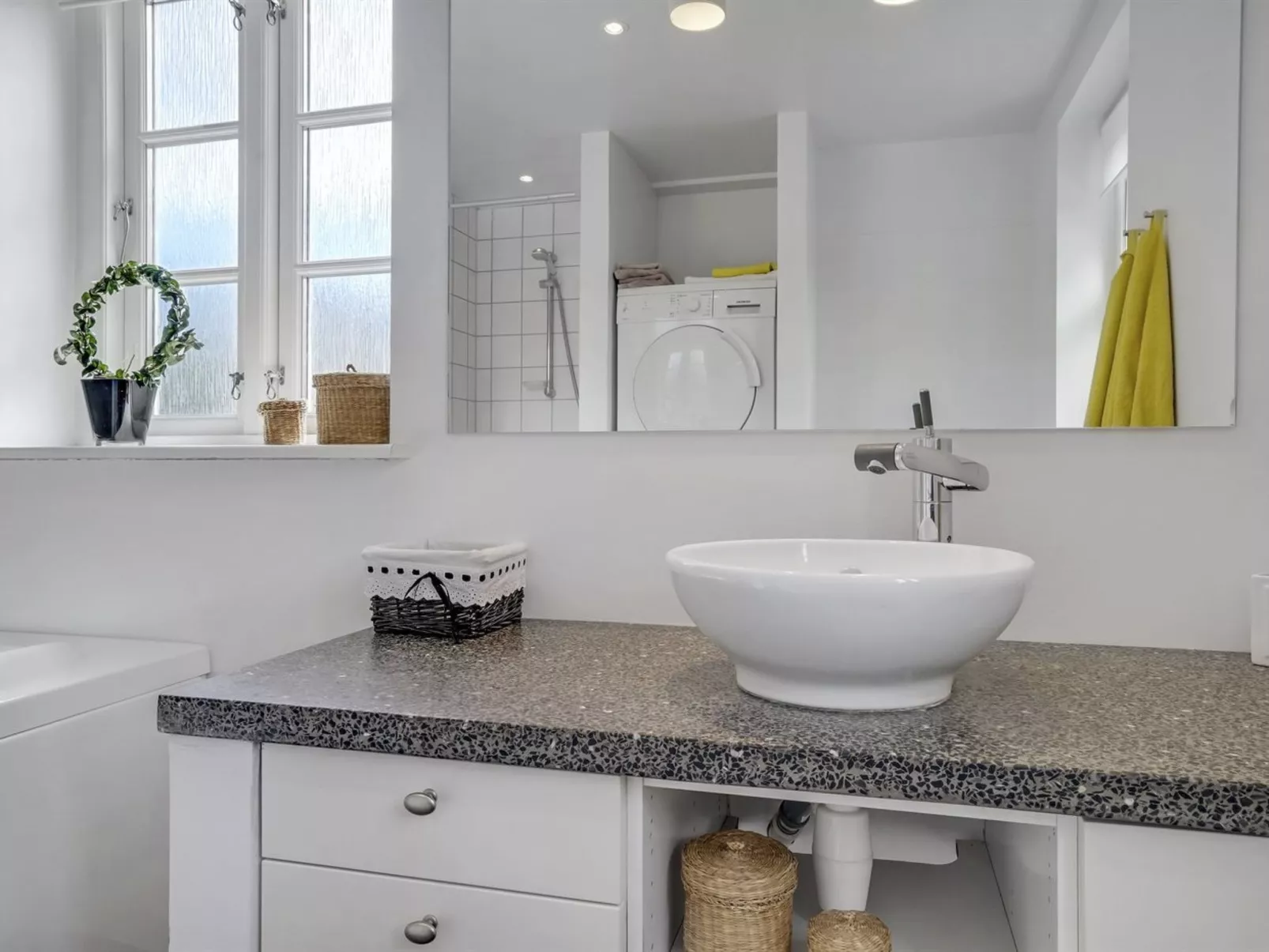 "Stephie" - 1.1km from the sea-Binnen