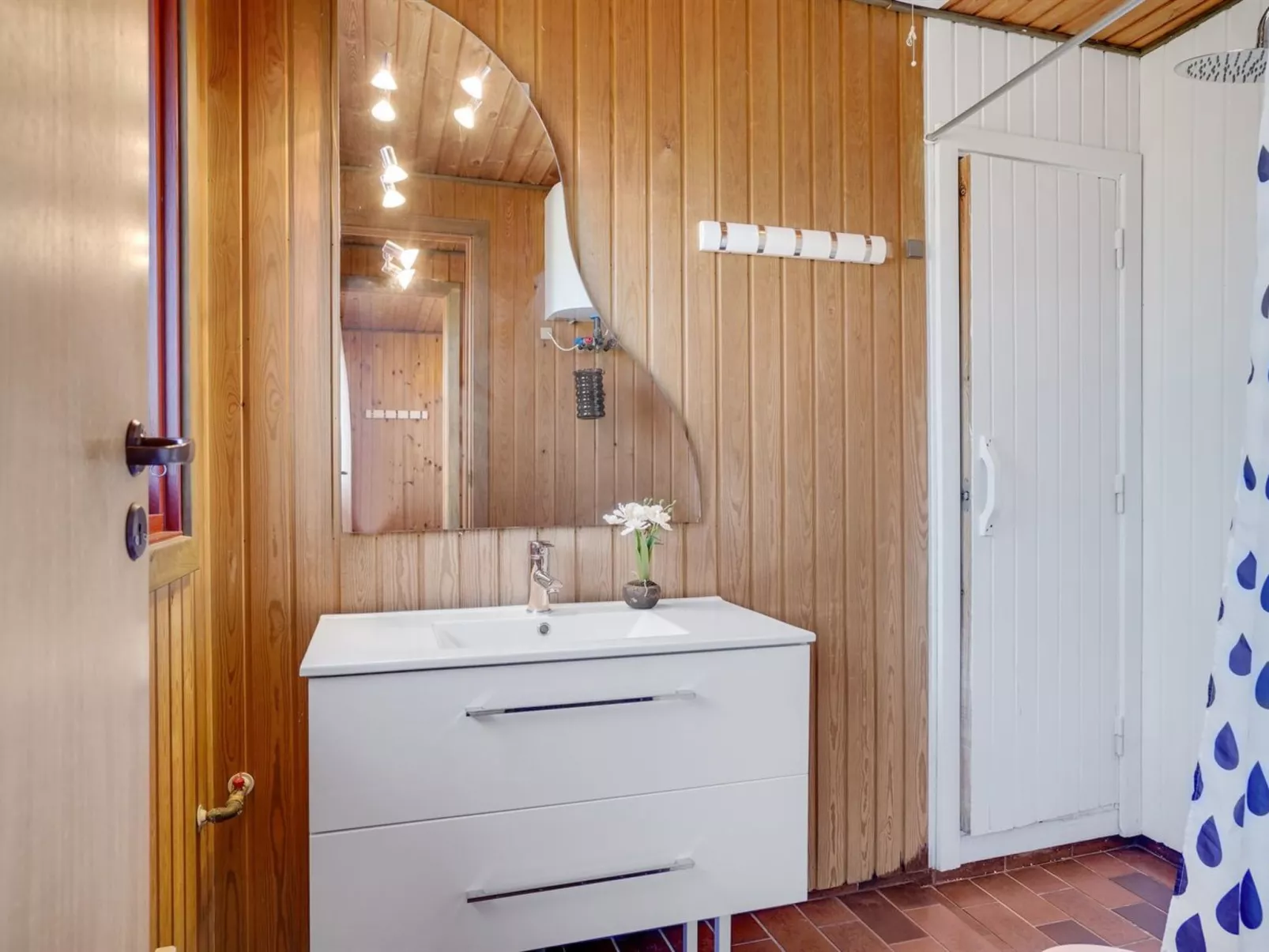 "Eljene" - 750m from the sea-Binnen