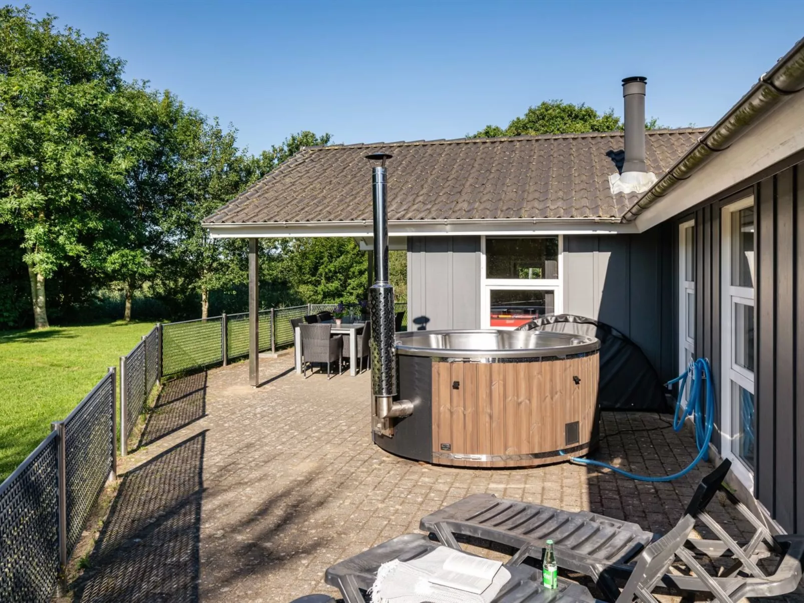 "Findus" - 1.2km to the fjord-Buiten