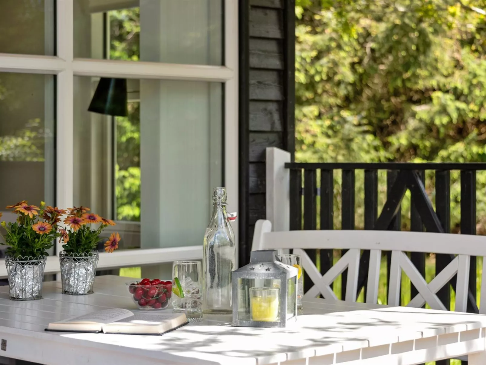 "Elena" - 800m to the fjord-Buiten