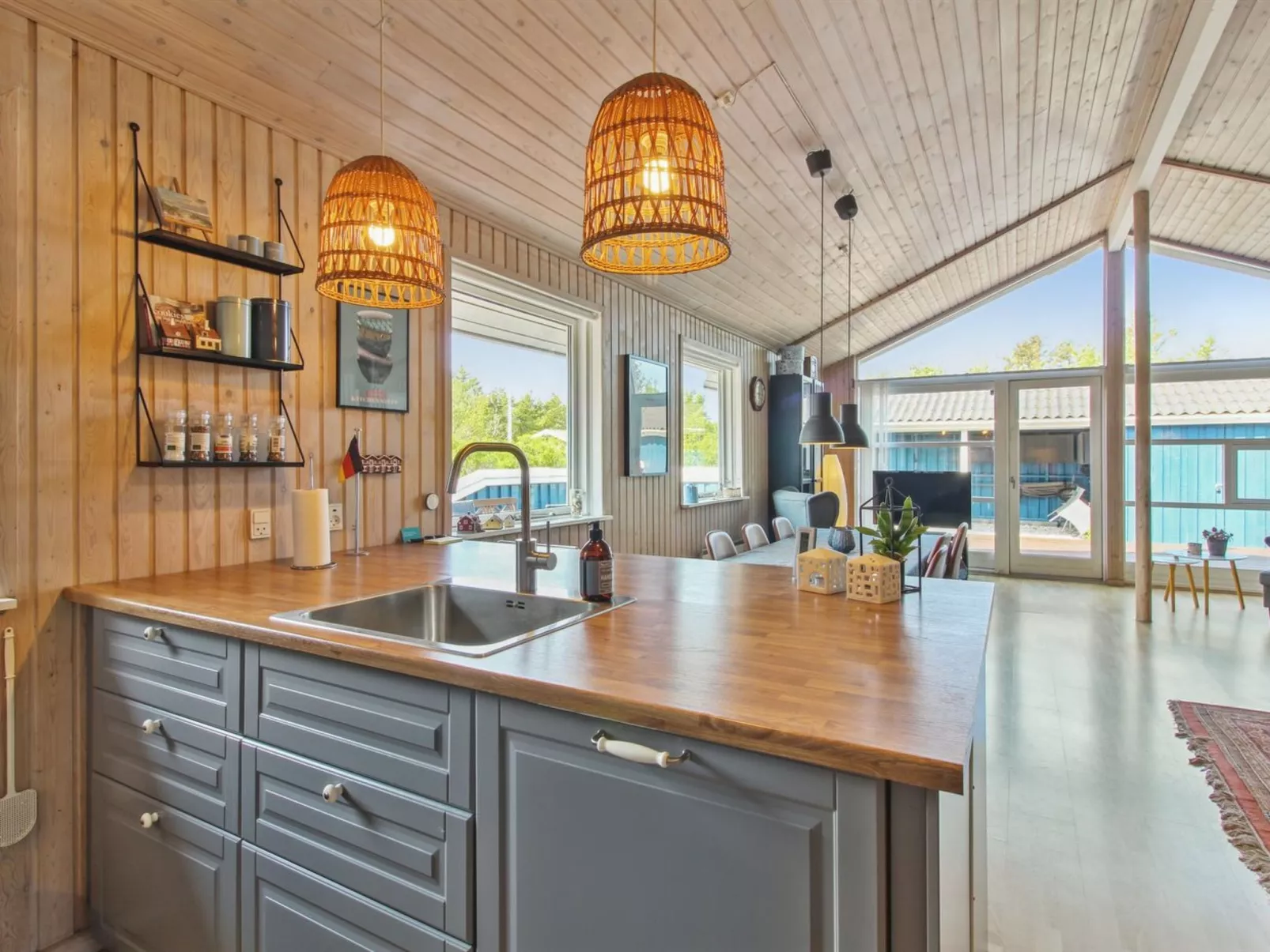 "Sari" - 600m from the sea-Binnen