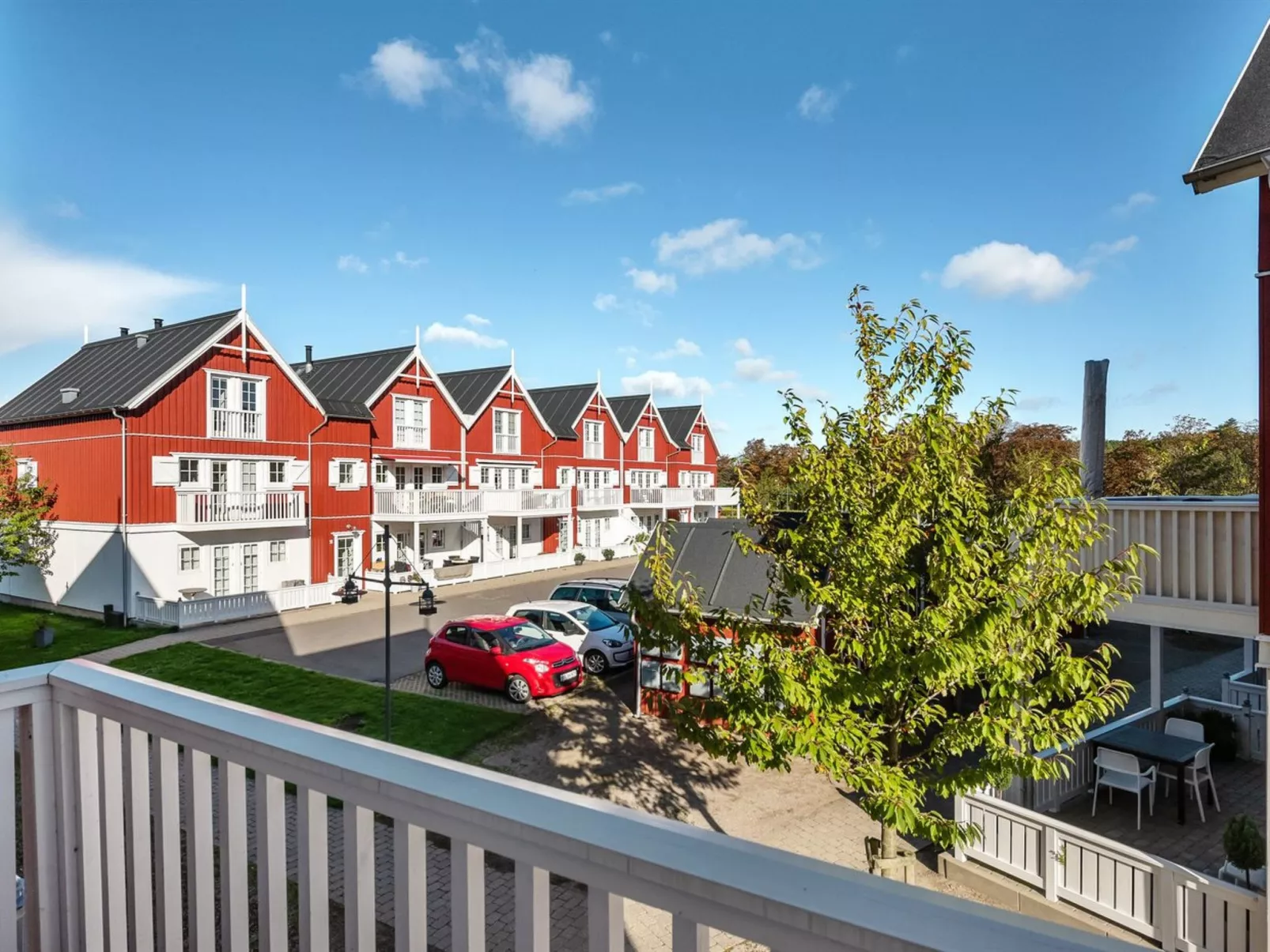 "Joar" - 5m to the fjord-Buiten