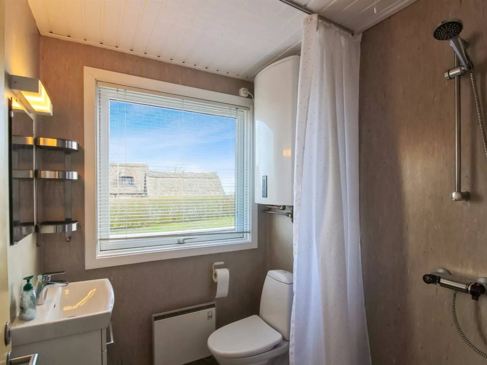 "Ebertina" - 500m from the sea-Binnen