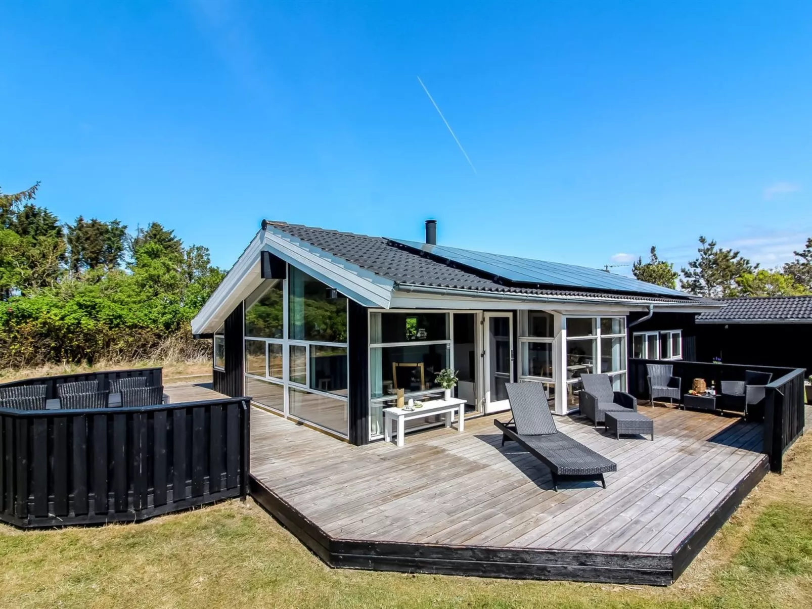 "Elvan" - 450m from the sea-Buiten