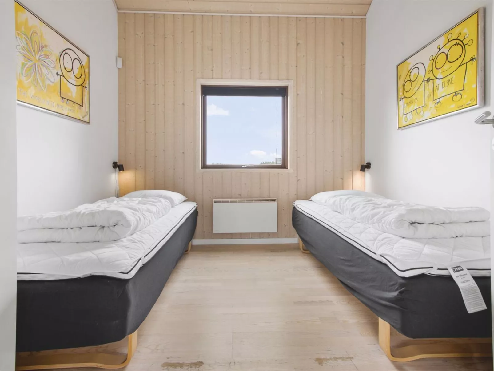 "Ilmatar" - 650m from the sea-Binnen