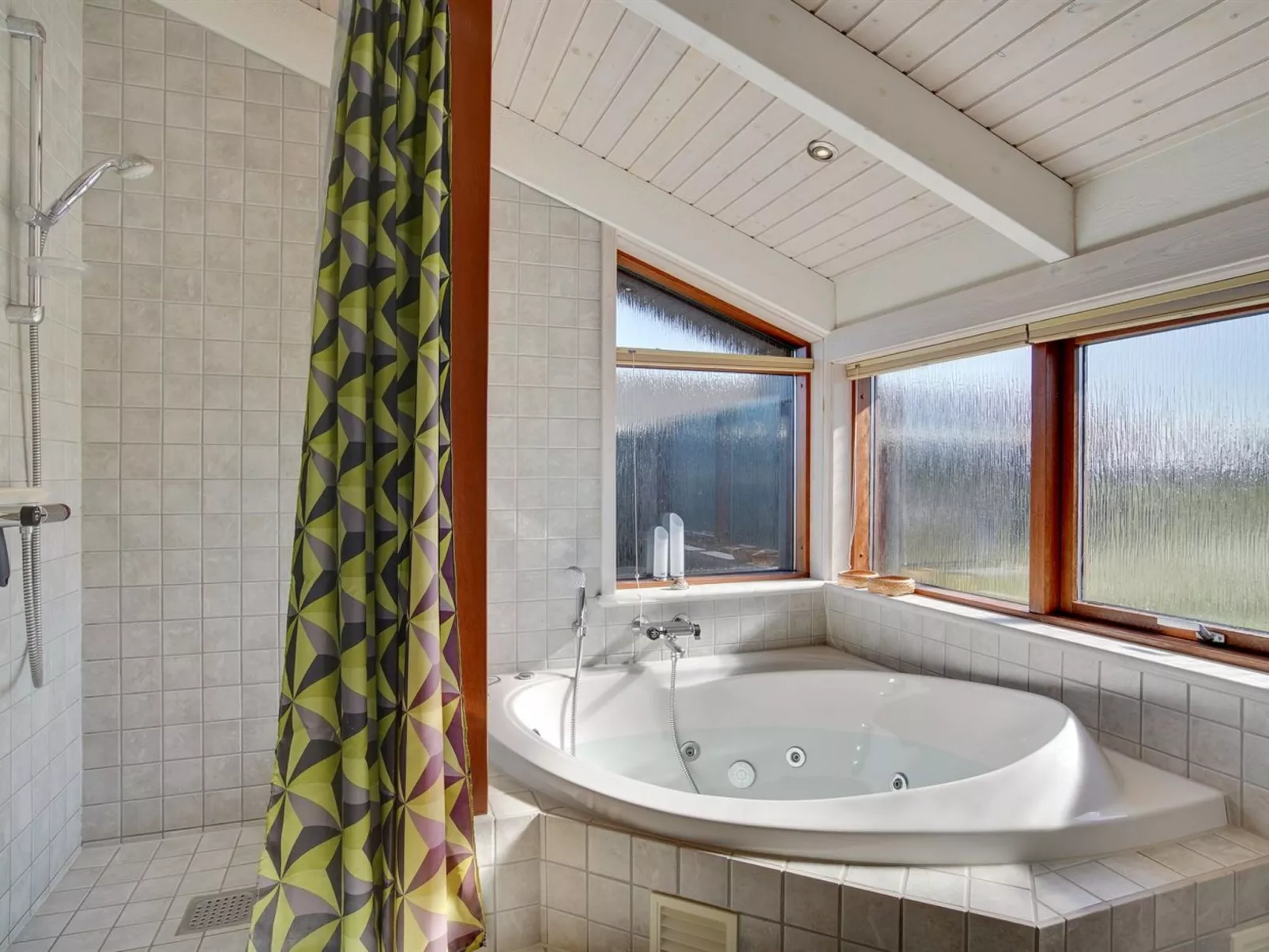 "Riana" - 375m from the sea-Binnen