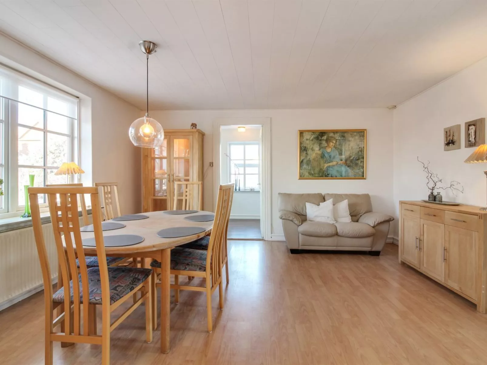 "Fraþulf" - 6km from the sea-Binnen