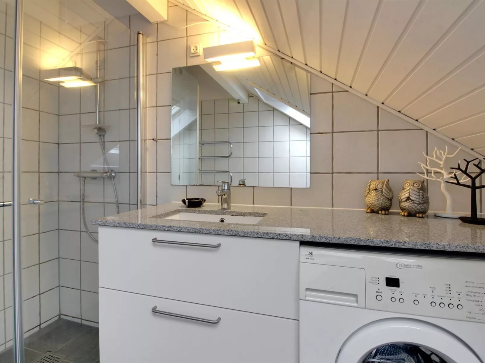 "Ennike" - 2.3km from the sea - Binnen