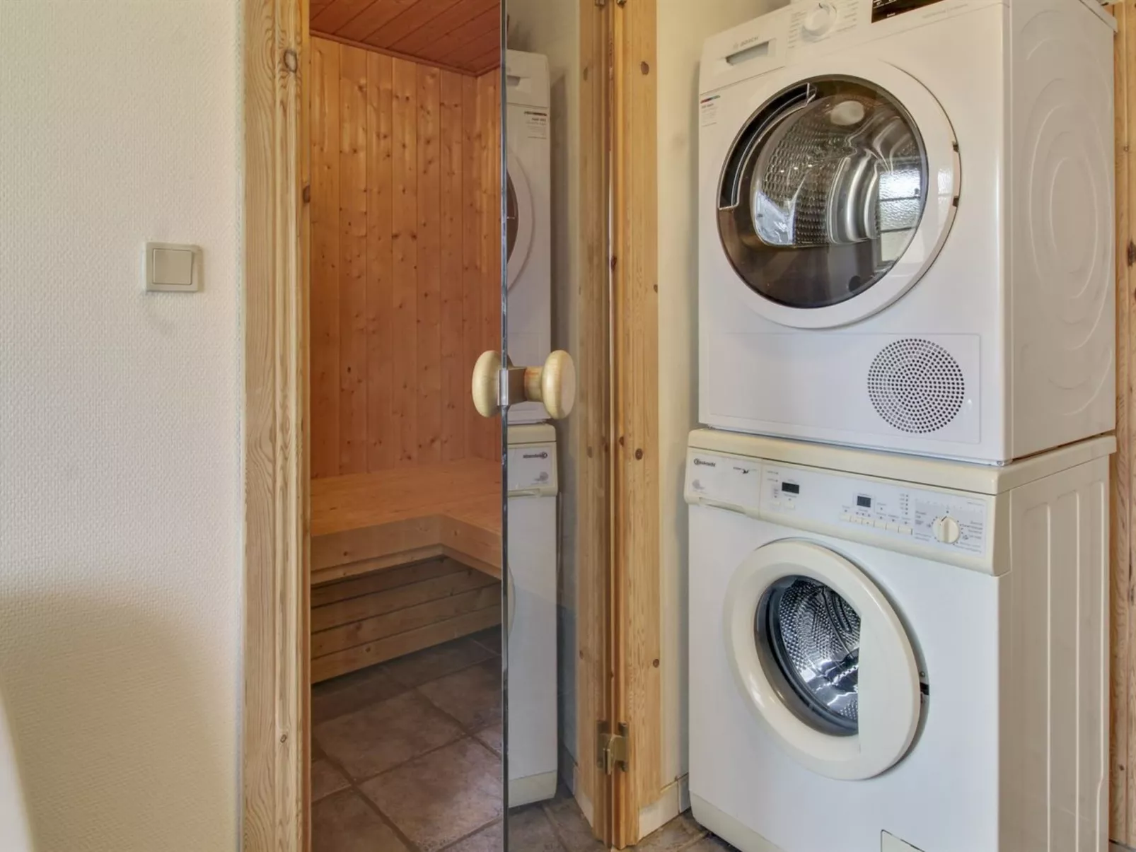 "Volmar" - 3.5km from the sea-Binnen