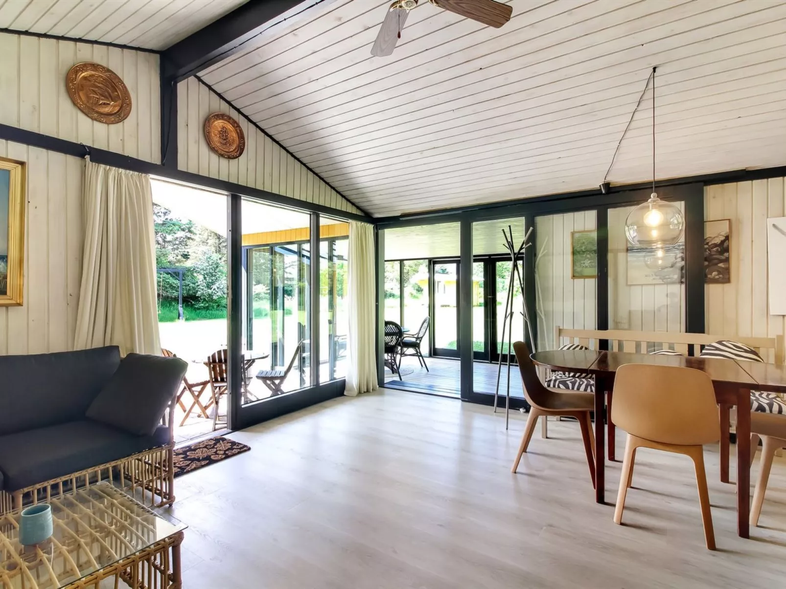 "Biergh" - 600m from the sea-Binnen