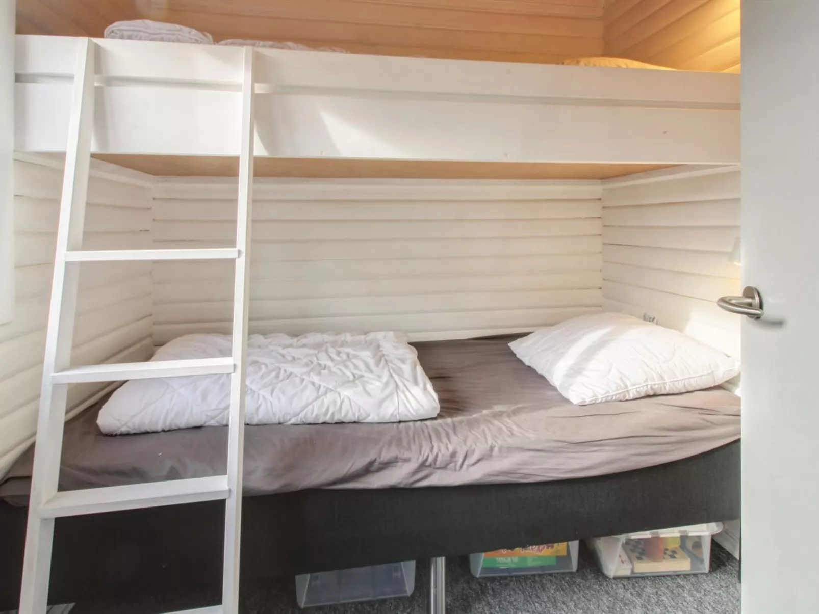 "Hendrine" - 500m from the sea-Binnen