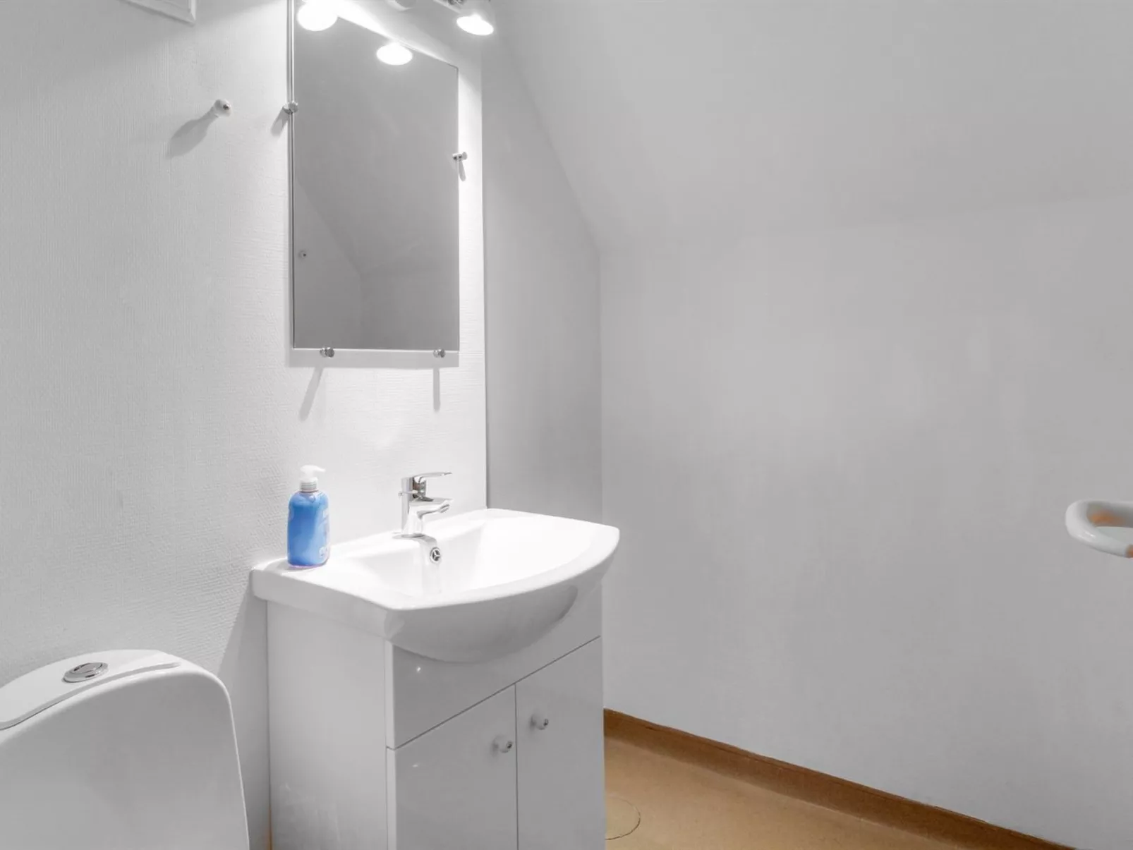 "Emilla" - 3.8km from the sea-Binnen