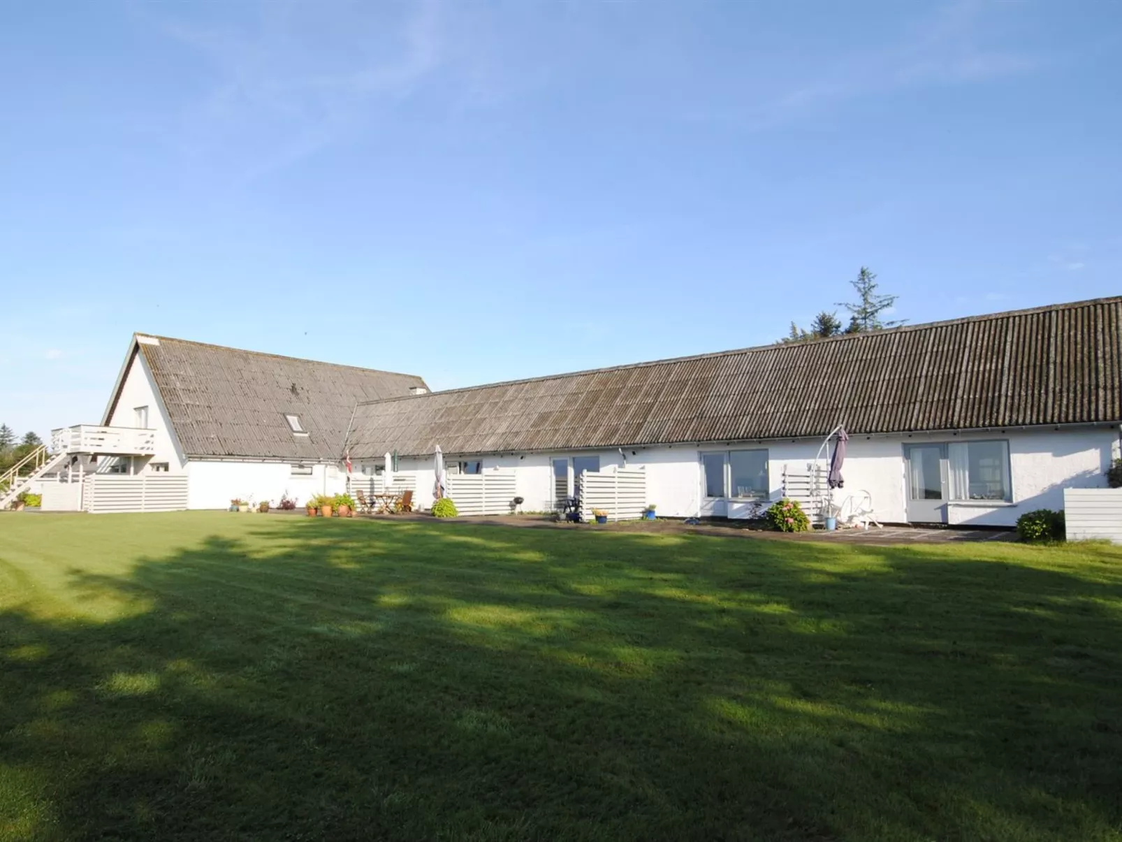 "Rejhana" - 500m to the fjord-Buiten