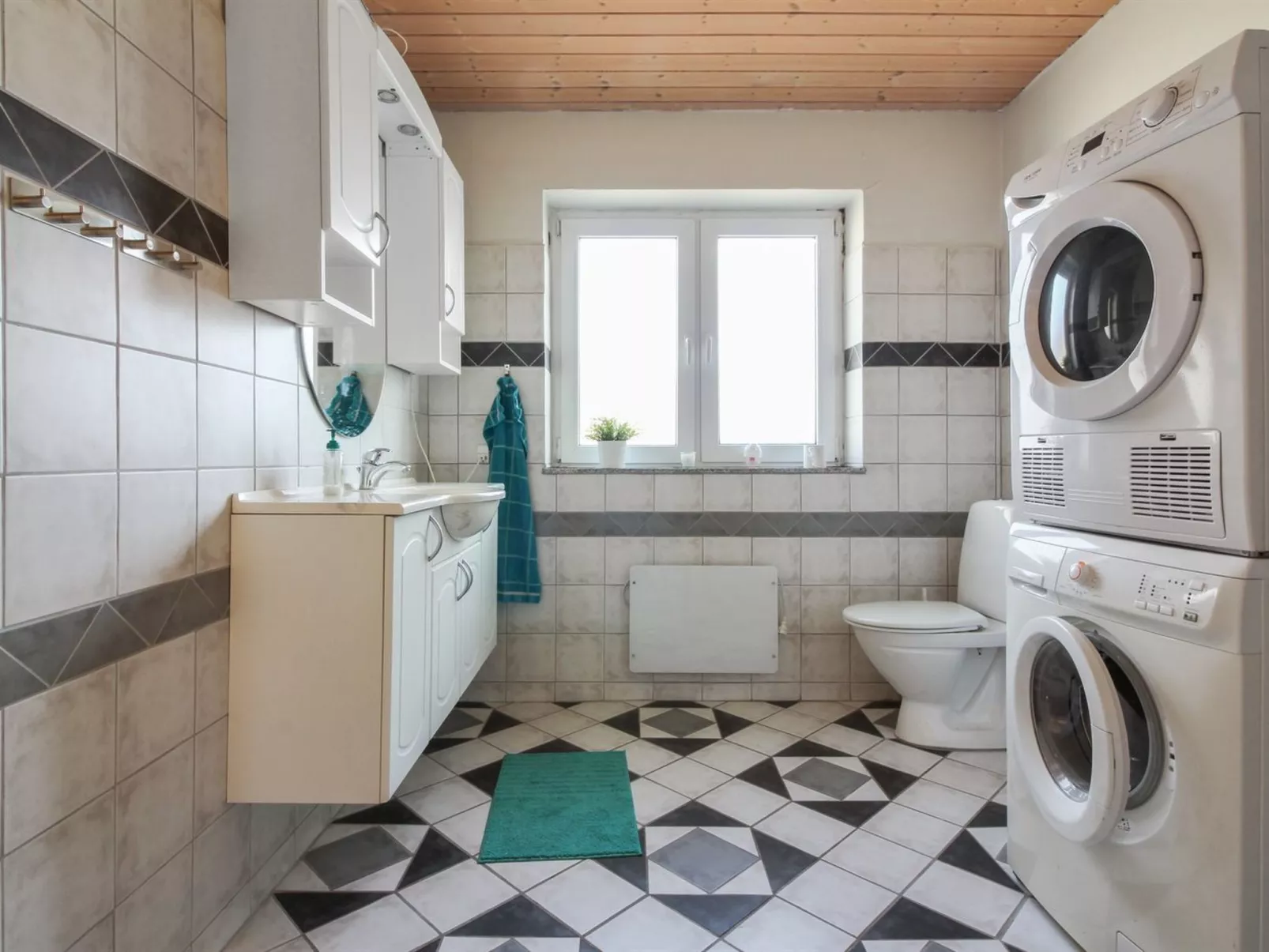 "Ettie" - 6km from the sea-Binnen