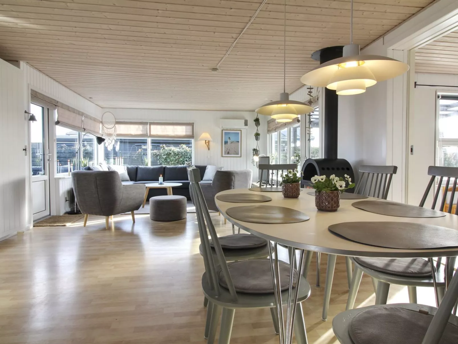 "Jespar" - 300m from the sea-Binnen