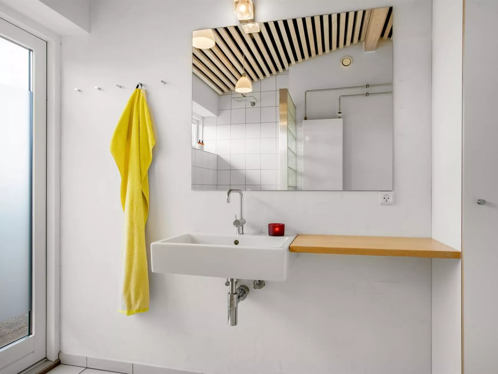 "Tinea" - 50m from the sea-Binnen