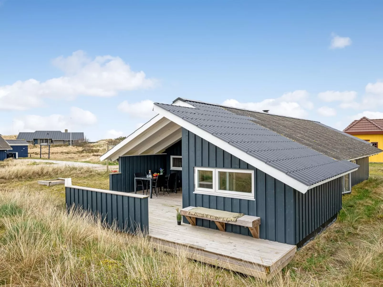 "Estella" - 500m to the fjord-Buiten