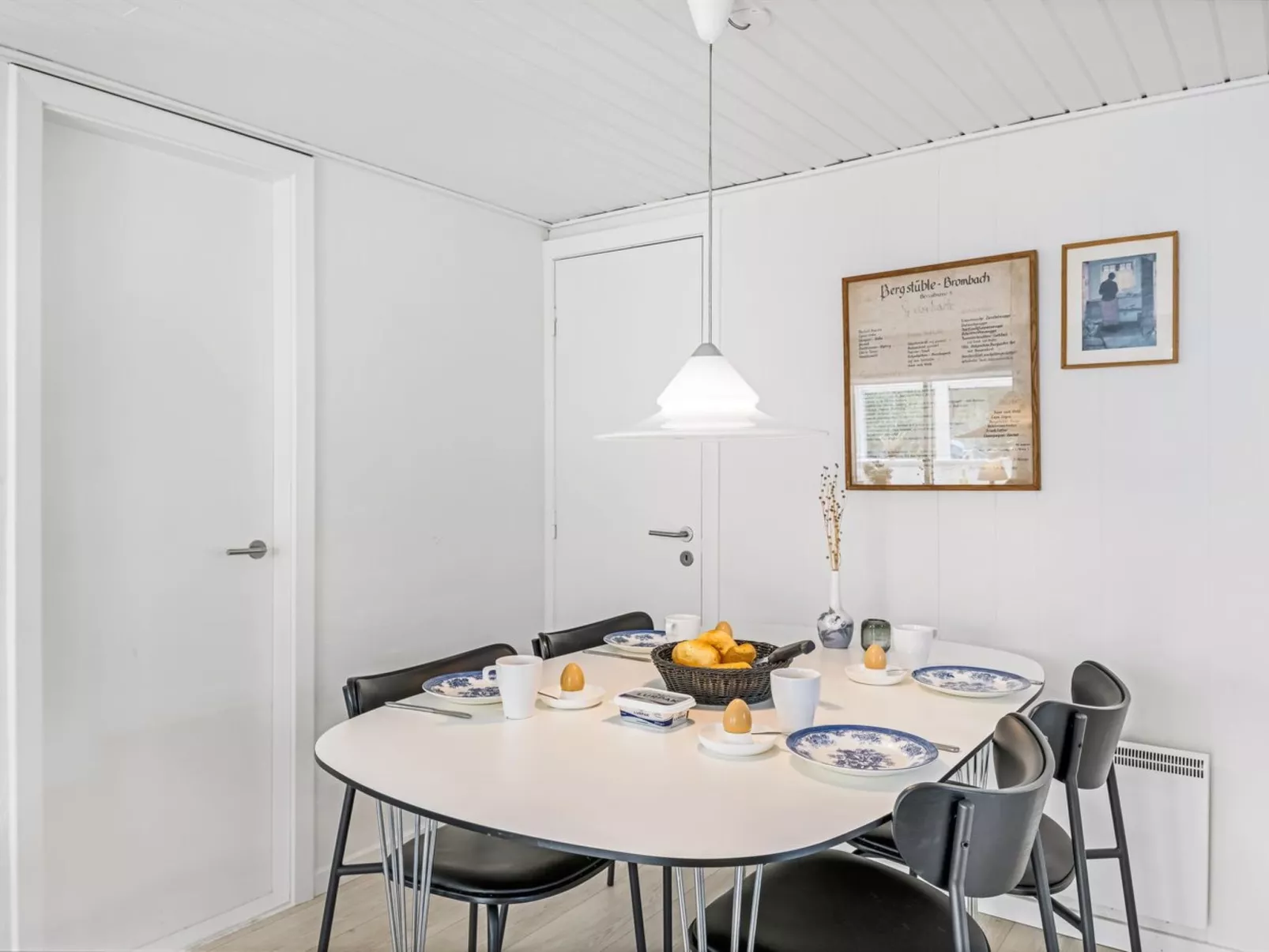 "Eliene" - 500m from the sea-Binnen