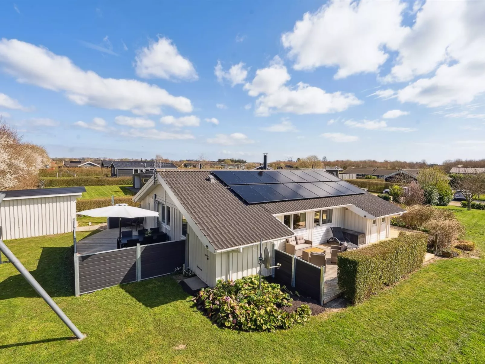 "Tjakko" - 700m from the sea-Buiten