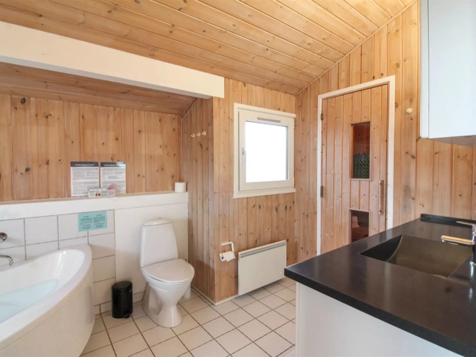 "Diderik" - 300m from the sea-Binnen